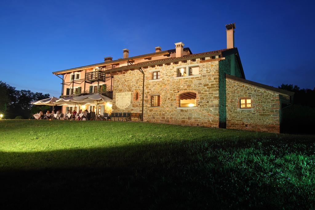 Agriturismo Scacciapensieri Buttrio Kültér fotó